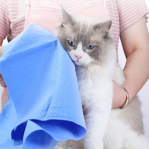 Absorbente Ecológico PVA Secador de mascotas Toalla de baño Cómodo Secado rápido Piel de ciervo almacenada para perros pequeños Paquete de cubo - Product Image 5