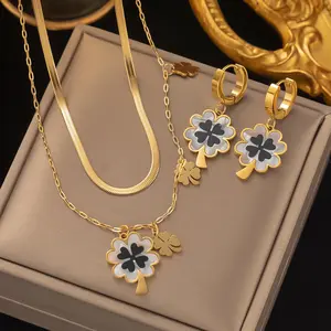 Anting-Anting Kalung Baja Tahan Karat Emas 18K Mewah Kualitas Tinggi Set Perhiasan Semanggi Empat Daun Keberuntungan Wanita