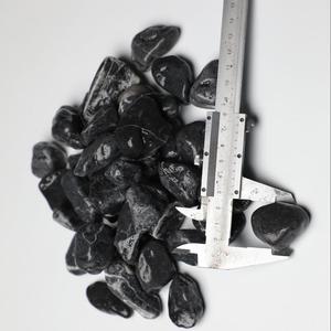 Guijarros de piedra natural negra de alta calidad de Vietnam para aplicaciones de jardín y Villa - Product Image 1