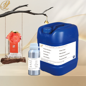 Fir Artemisia huile de parfum <span class=keywords><strong>synthétique</strong></span> de haute qualité saveur industrielle longue durée 99% pureté parfum de marque huile pour le corps en gros - Product Image 1