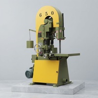 Scie à ruban verticale robuste de 7,5 kW, largeur de coupe de 300 mm, pour le traitement du bois et du bois franc, directement de l'usine