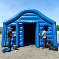 Grande tente publicitaire gonflable en PVC à structure arquée avec intérieur spacieux pour événements marketing et activités de marque