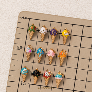 Galería de Artículos Originales |   Dijes de Cono de Helado de Latón Chapado en Oro de 18K con Esmalte, Colgantes Coloridos de Postres para Fabricación de Joyas - Product Image 4