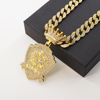 Collier pendentif bouclier couronne en alliage hip-hop avec strass, chaîne cubaine entièrement sertie de diamants, bijoux de mode