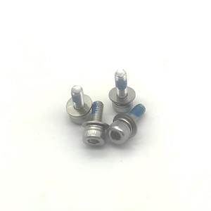 Tornillos de Cabeza Hexagonal con Recubrimiento de Zinc Grado 8.8 con Conjuntos de Arandelas Planas y de Resorte - Product Image 4