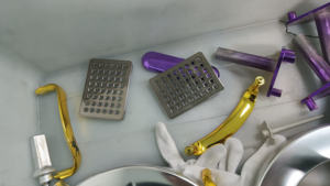 Máquina <span class=keywords><strong>de</strong></span> Recubrimiento al Vacío por Evaporación Térmica PVD con Manijas y Perillas <span class=keywords><strong>de</strong></span> Plástico CICEL CCZK-1800-EL - Product Image 4