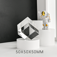 Cube en cristal transparent gravé au laser 3D de haute qualité 50*50*50mm, prêt à être expédié, avec boîte cadeau à coins coupés