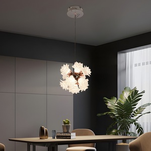 Lampe murale de <span class=keywords><strong>chevet</strong></span> en forme de bourgeon de fleur en cristal. Style d'ambiance romantique. Éclairage domestique français. - Product Image 4