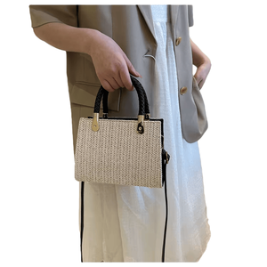 Nouveau sac de plage en paille tendance avec cadenas à lettres, sac à main d'été pour la plage, sac fourre-tout tissé écologique fait à la main, sac à main en tricot pour femmes, vente en gros - Product Image 1