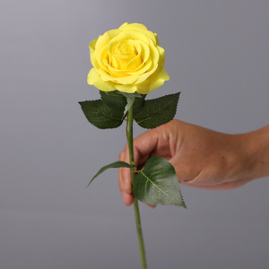 <span class=keywords><strong>Bouquet</strong></span> de <span class=keywords><strong>mariée</strong></span> en fleurs artificielles en velours de rose rouge de 43 cm/17 pouces, <span class=keywords><strong>d</strong></span>écoration de mariage à domicile, vente chaude populaire - Product Image 5