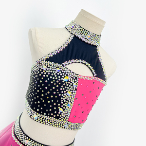 Traje de Baile de 2 Piezas con Pedrería Personalizado OEM, Top Corto con Cuello Halter y Recortes, Uniforme de Animadoras, Atuendo para Actuaciones de Jazz y Danza Contemporánea - Product Image 2
