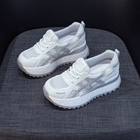 Baskets basses à semelle épaisse pour femme, style décontracté et tendance, respirantes en maille, nouvelle collection été 2026