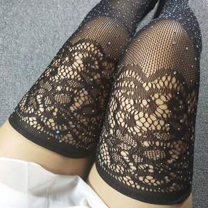 <span class=keywords><strong>Calze</strong></span> Sexy a tubo lungo sopra il ginocchio giarrettiera a rete <span class=keywords><strong>calze</strong></span> a maglia piccole <span class=keywords><strong>calze</strong></span> a maglia a caldo a rete <span class=keywords><strong>calze</strong></span> a tubo alto - Product Image 2