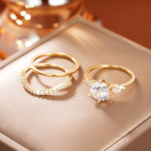 Set di Tre Anelli Geometrici a Goccia per Donne, Gioielli di Moda per Fidanzamento e Matrimonio - Product Image 3
