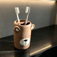 Ensemble de salle de bain fantaisie en résine pour enfants, motif ours mignon, deux pièces : distributeur de savon et porte-brosse à dents, décoration pour la salle de bain des enfants, distributeur de lotion