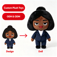 Peluche personnalisée humanoïde fille aux cheveux roux, avec écharpe et manteau trench, figurine mascotte OEM, poupée en peluche d'usine ODM