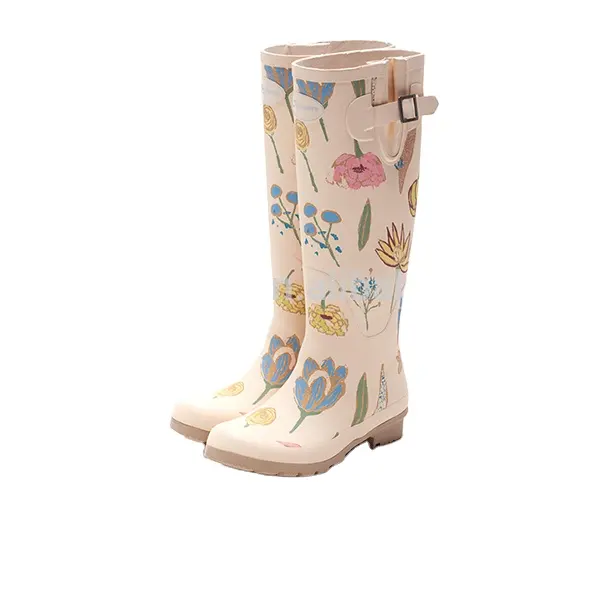 Prezzo a buon mercato di pubblicità del modello di fiore stampati personalizzati di alta ginocchio fibbia laterale delle signore scarpe stivali da pioggia in gomma