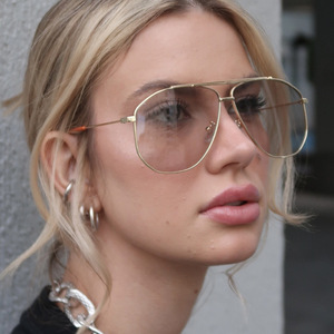 Lunettes de soleil pilote vintage 2026 personnalisées avec logo, double pont, UV400, métal, surdimensionnées, pour hommes et femmes - Product Image 1