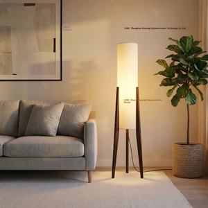Lampadaire LED Minimaliste <span class=keywords><strong>en</strong></span> <span class=keywords><strong>Bois</strong></span> Exclusif Transfrontalier avec Tré<span class=keywords><strong>pied</strong></span>, Commande par Pédale et <span class=keywords><strong>Abat</strong></span>-<span class=keywords><strong>jour</strong></span> <span class=keywords><strong>en</strong></span> Lin <span class=keywords><strong>pour</strong></span> Salon et Chambre à Coucher - Product Image 1