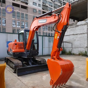 Miniexcavadora Doosan DX60 Usada, Modelo 2022, Motor de 6 Toneladas, Caja de Cambios, 40kw de Potencia, Pocas Horas de Uso, Original de Corea, Mejor Precio - Product Image 1