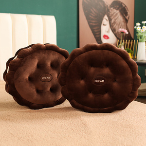 Cookie aux pépites de <span class=keywords><strong>chocolat</strong></span> oreiller en peluche Simulation Biscuit oreiller coussin doux mignon Biscuit en forme d'oreiller - Product Image 5