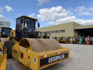 Rodillo Vibratorio de Un Solo Tambor Caterpillar CS-683E Usado, Pocas Horas de Trabajo, Buen Estado - Product Image 2