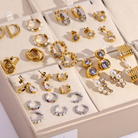Boucles d'oreilles pendantes JUSNOVA plaquées or 18 carats PVD pour femmes, hypoallergéniques, étanches, classiques, avec perles et pierres CZ, vente en gros