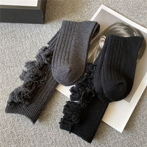 Socksmate Fashion Show Fleece Ladies <span class=keywords><strong>Odd</strong></span> Trend <span class=keywords><strong>Calcetines</strong></span> rasgados con defectos demasiado estilizados Mujeres Slouch <span class=keywords><strong>Calcetines</strong></span> desiguales - Product Image 3