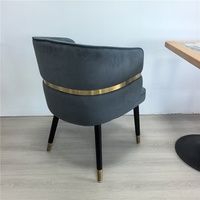 Nouvelle chaise de salle à manger individuelle en tissu rembourrée, style luxe léger et créatif, pour hôtel, restaurant, bar