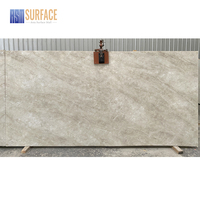 Dalles de quartz transmises par transfert thermique effet marbre TAJ AGRA CREMA 20 mm, plan de travail en pierre technique Taj Mahal