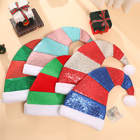 Chapeau de Père Noël classique en tissu, motif dessin animé, design créatif, pour fêtes de Noël et danses, à rayures rouges et vertes, avec cornes courbes, pour l'exportation