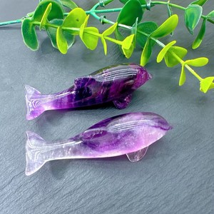 Nhà Máy Bán Buôn Chữa Bệnh Tay Đá Thủ Công Mỹ Nghệ Tinh Thể Thạch Anh fluorite Động Vật Khắc Đầy Màu Sắc Kẹo fluorite Cá Heo - Product Image 6