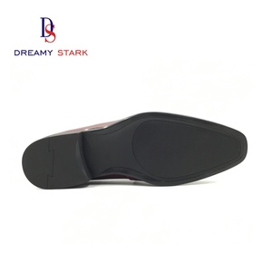 Chaussures rétro faites à la main pour l'automne, à enfiler, avec empeigne en PU rouge et velours, logo personnalisé, nœud décoratif, design léger et confortable - Product Image 5