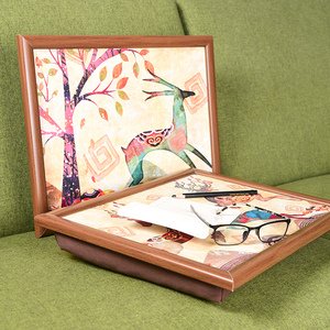 Nhà Máy Mới Bán Buôn Tùy Chỉnh Kích Thước Xách Tay Bàn <span class=keywords><strong>Lap</strong></span> Với Đệm Mềm Máy Tính Xách Tay Khay Trang Trí Nội Thất Độc Đáo Khay Gỗ - Product Image 5