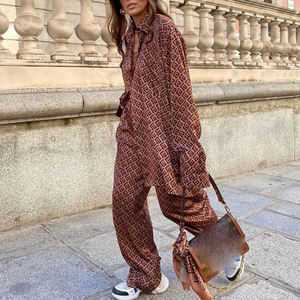 Conjuntos personalizados para <span class=keywords><strong>mujer</strong></span>, conjunto de <span class=keywords><strong>chaleco</strong></span> vaquero de mezclilla de lujo y falda larga, conjunto de <span class=keywords><strong>mujer</strong></span>, conjunto de dos piezas azul de alta calidad para <span class=keywords><strong>mujer</strong></span> - Product Image 2