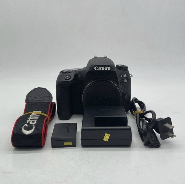 Best Selling Used for 77D DSLR Camera for Live Streaming with Full HD Video CMOS Sensor 2"-3" Screen