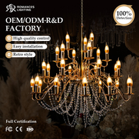Lustre à 29 têtes avec design à pampilles en cristal, décoration de mariage, luminaire suspendu de luxe pour la décoration du plafond de la passerelle de mariage