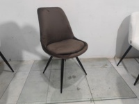 Chaise de salle à manger en velours Teddy coloré, confortable et moderne, de haute qualité, avec dossier et pieds en métal, pour la maison, le bureau ou l'appartement