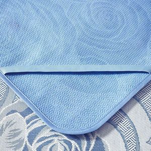 Colchoneta Refrescante de Verano, Plegable, de Seda de Hielo, para Cama Doble de 1.8m, Uso Doméstico, Fibra de Viscosa, Diseño Sólido - Product Image 1