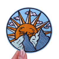 Patch brodé personnalisé avec logo 3D en relief, motif abeille et tigre, dos magnétique, transfert thermique, découpe laser, dentelle florale et applique.