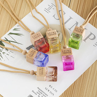 Diffuseur de parfum pour voiture en verre vide de 8 ml, pendentif cube, flacon d'aromathérapie, diffuseur de parfum pour voiture suspendu
