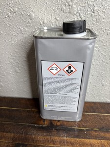 Líquido de Frenos Original <span class=keywords><strong>Mercedes</strong></span>-Benz <span class=keywords><strong>DOT</strong></span> <span class=keywords><strong>4</strong></span> <span class=keywords><strong>PLUS</strong></span> con Aprobación MB 331.0 1L 1.05 Qt - Product Image 3