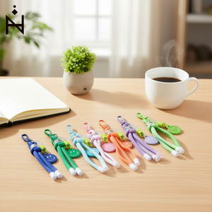 Porte-clés en nylon tissé Angelina, visage souriant, pliable, réutilisable, écologique, pour accessoires de sac, cadeau - Product Image 2