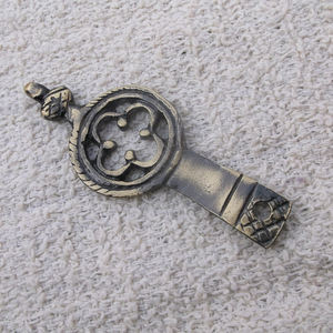 El extremo del cinturón medieval tardío medieval vikingo está hecho de cobre duradero - Product Image 3