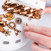Style rétro européen bricolage chaussures accessoires Crocodile boucle abeille charme ensemble nouveau trou chaussures décorations Durable métal matériel