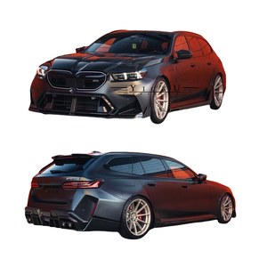 Kit Carrozzeria in Fibra di Carbonio SQ 2026 per <span class=keywords><strong>BMW</strong></span> M5 G99 <span class=keywords><strong>Station</strong></span> <span class=keywords><strong>Wagon</strong></span>: Labbro Anteriore, Minigonne Laterali, Diffusore Posteriore, Prese d'Aria Posteriori, Copri Specchietti - Product Image 1