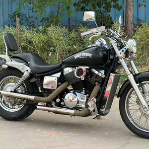 Cruiser <span class=keywords><strong>Shadow</strong></span> 400 Usato con Motore V-twin Originale Raffreddato ad Acqua Stile Classico, Condizioni Eccellenti, Guida Confortevole - Product Image 5