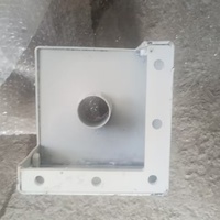 Pièces de conteneurs ISO préfabriquées en acier moulé par soudage pour la conception industrielle d'appartements, de casernes et de garde-corps 210x150mm