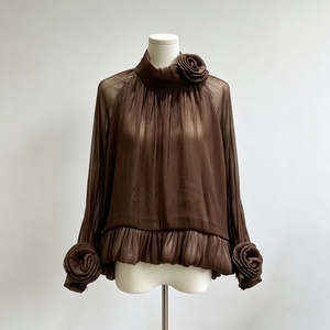 Damen Sanfte Elegante 3D-Blumen-Bluse, Locker Geschnittenes Unregelmäßiges Rundhals-Tüllhemd - Product Image 4
