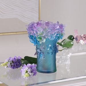 Jarrón Decorativo Artístico para el Hogar con Degradado de Color Morado y Diseño de Hortensias - Product Image 4